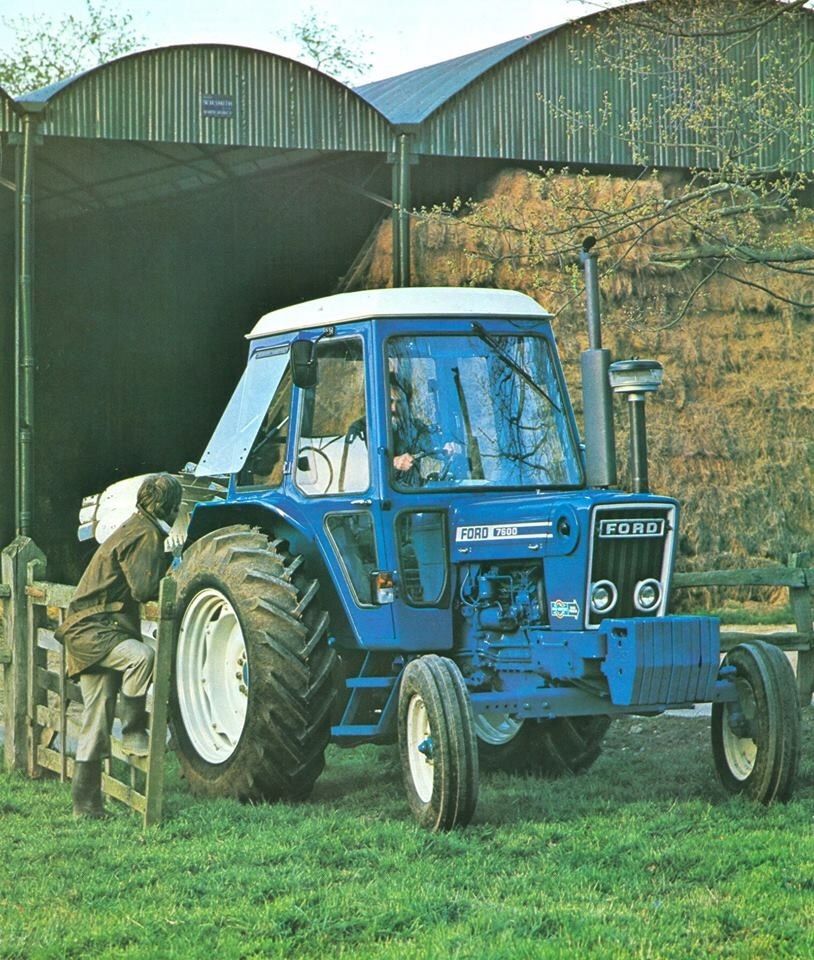 Ford 7600 Traktor mit Kabine (Quelle: CNH)
