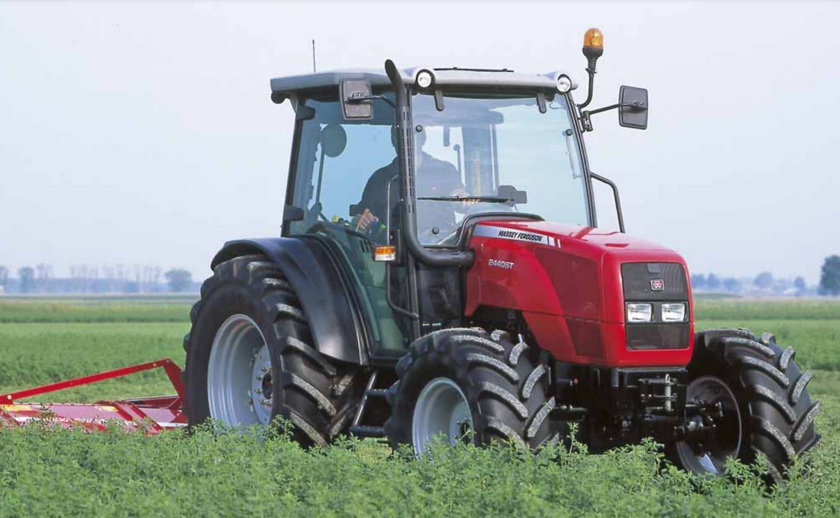 Massey Ferguson 2440 Kompakttraktor (Quelle: AGCO)