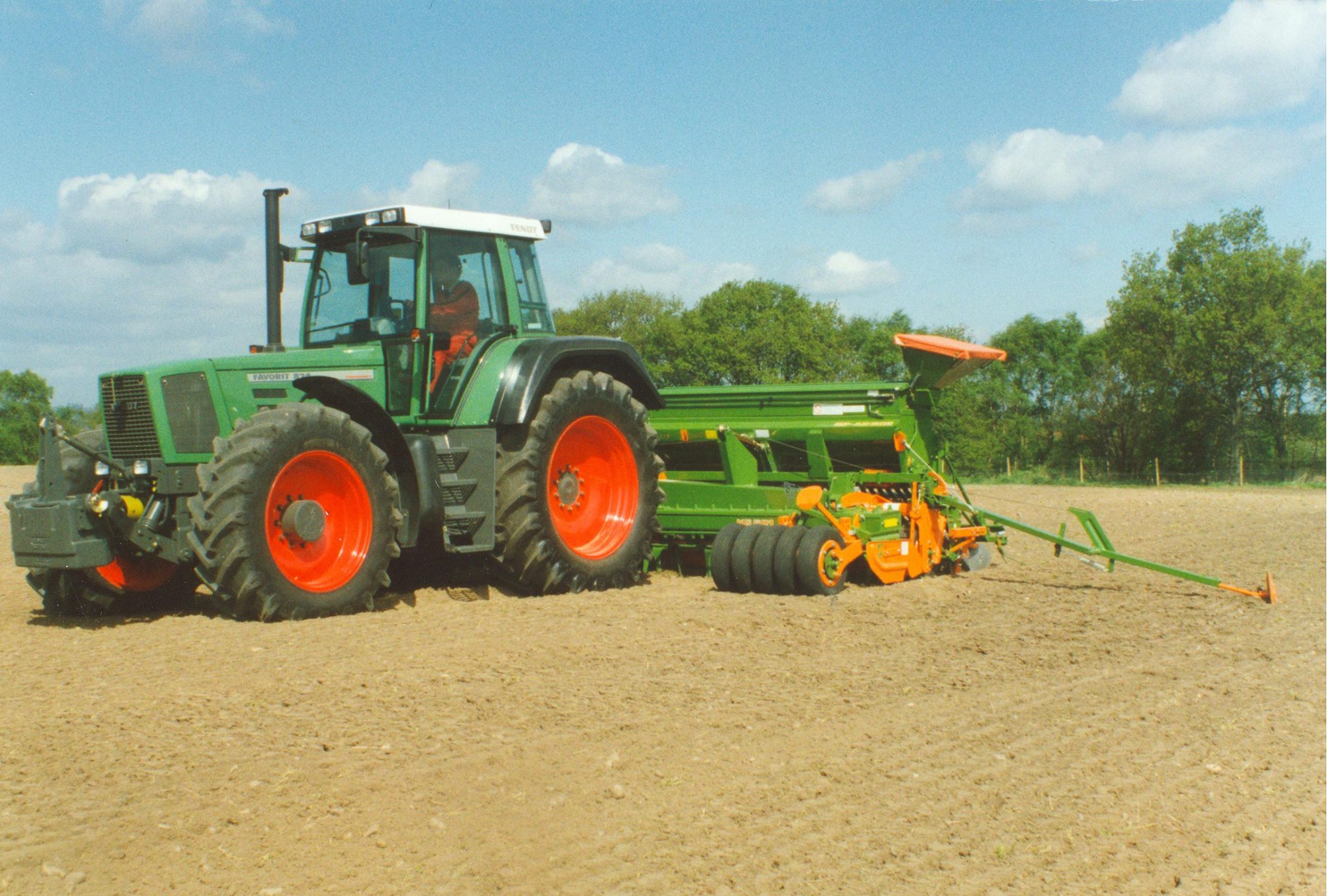 Fendt Favorit 824 Großtraktor (Quelle: Classic Tractor Magazine)