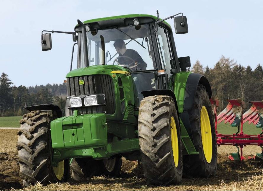 John Deere 6330 Traktor (Quelle: John Deere)