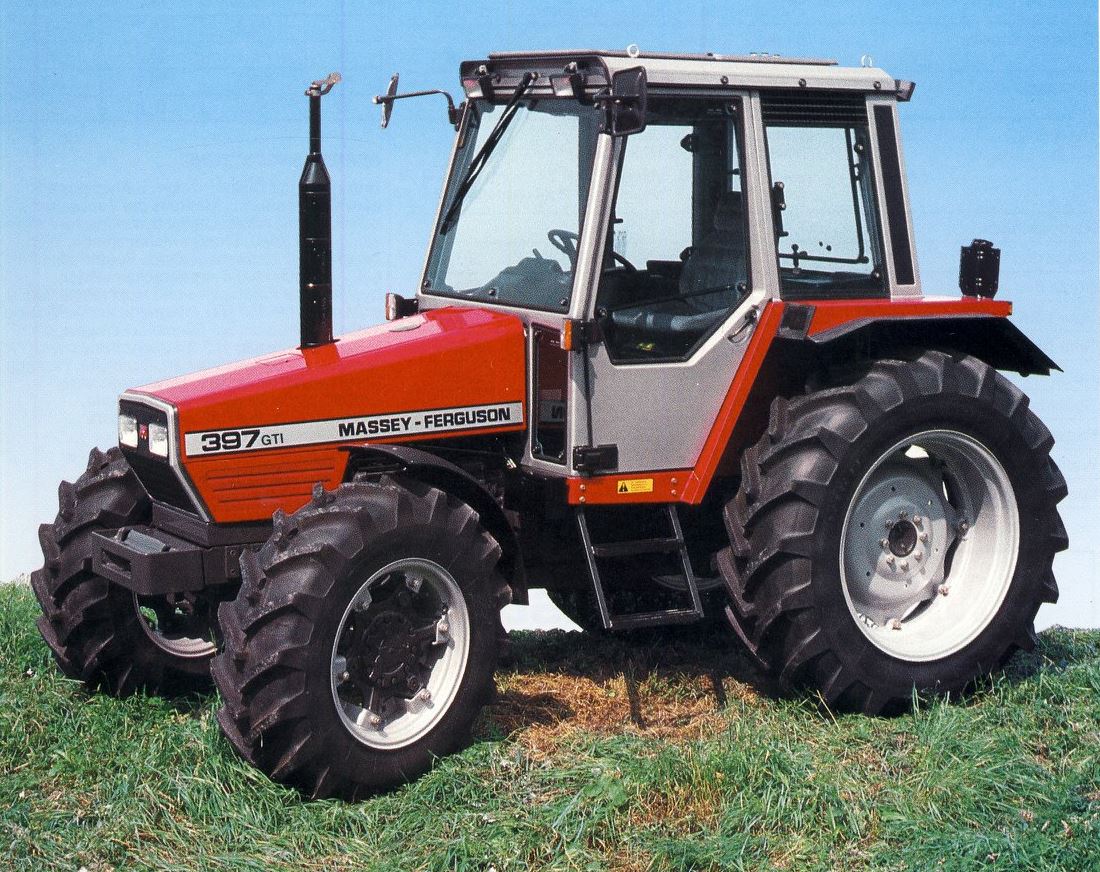 MF 397 GTI Freisichttraktor mit Kabine (Quelle: AGCO)