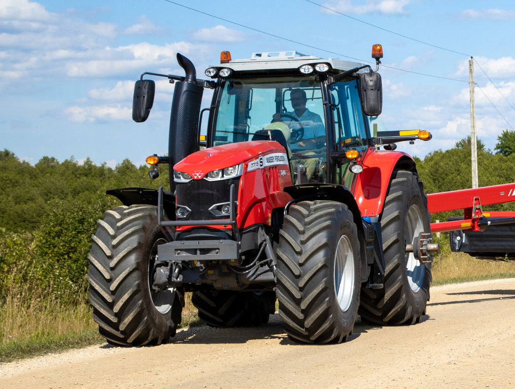 Massey Ferguson 7715 S Traktor (Quelle: AGCO)
