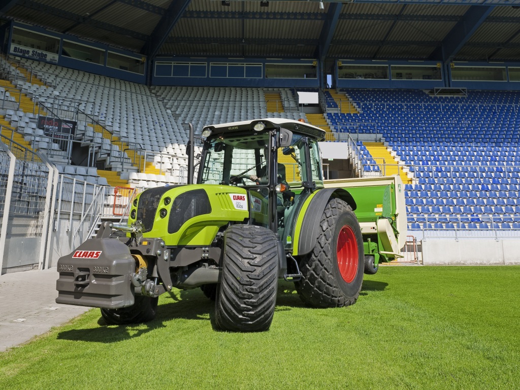 Claas Elios 230 Kompakttraktor (Quelle: Claas)