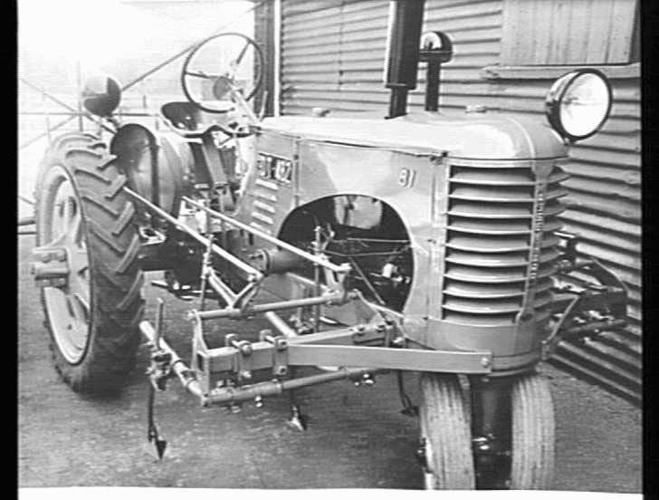Massey Harris 81 Traktor (Quelle: Hersteller)