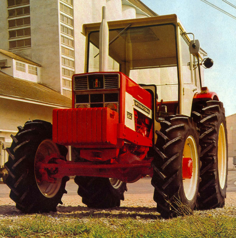 IHC 834 Traktor mit Allrad & Kabine (Quelle: Hersteller)