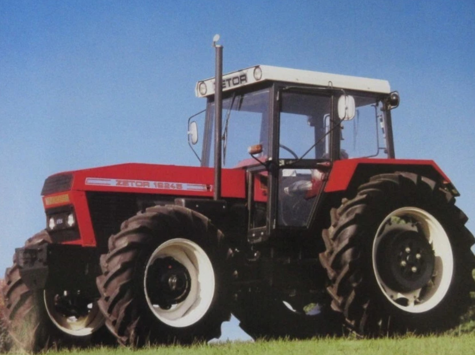Zetor ZTS 16245 Traktor (Quelle: Hersteller)
