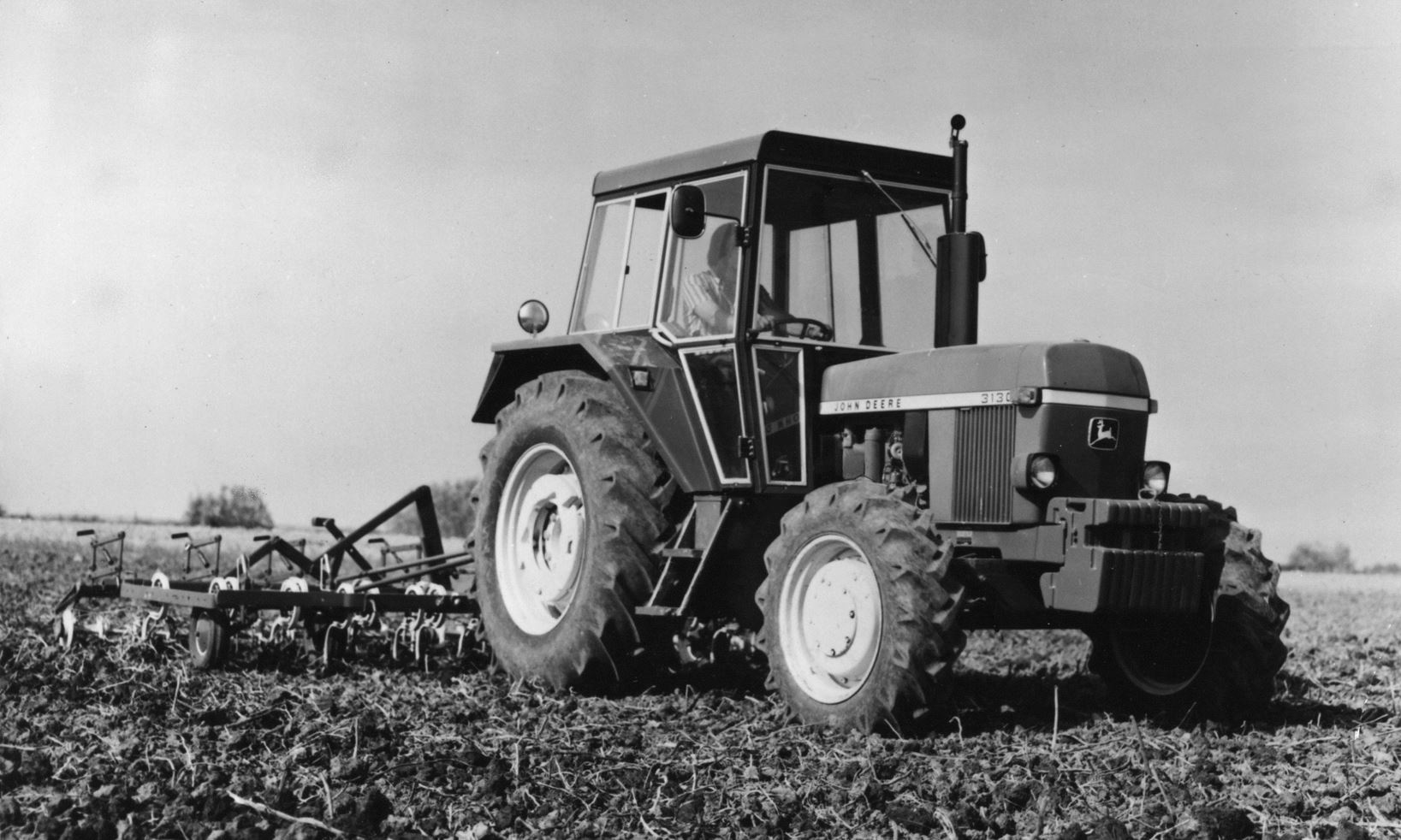 John Deere 3130 Traktor im Design nach 1975 (Quelle: Classic Tractor Magazine)