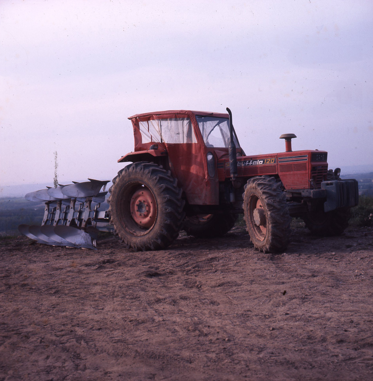 SAME Buffalo 120 Allradtraktor (Quelle: SDF Archiv)