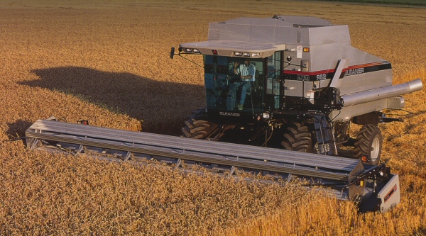 Gleaner R42-R72 (1997-2002)