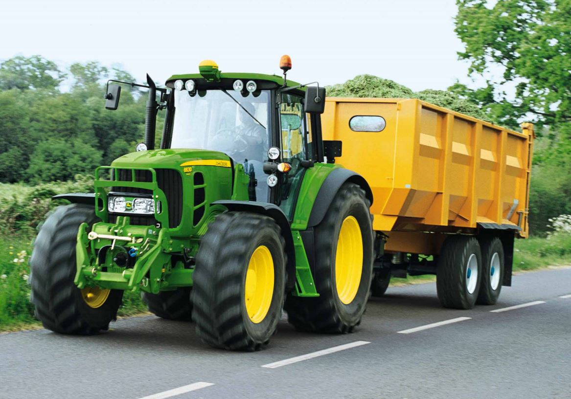 John Deere 6630 Premium Traktor (Quelle: John Deere)