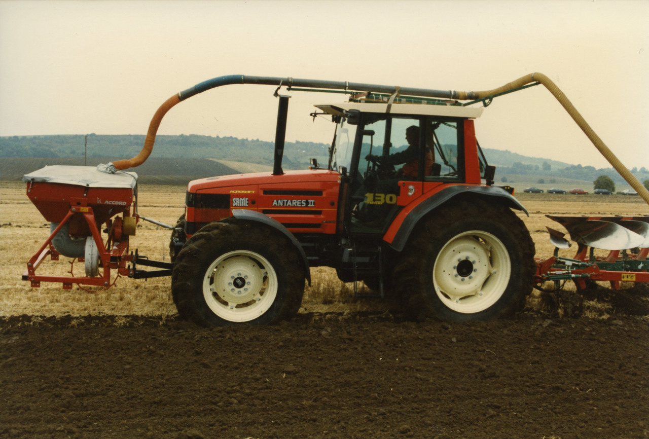 SAME Antares II 130 Traktor (Quelle: ADF Archiv)
