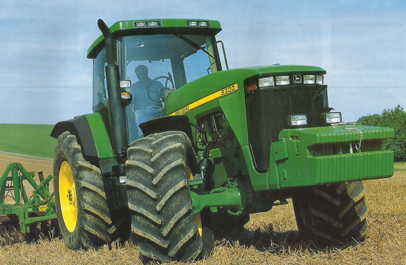 John Deere 8300 Großtraktor (Quelle: John Deere)