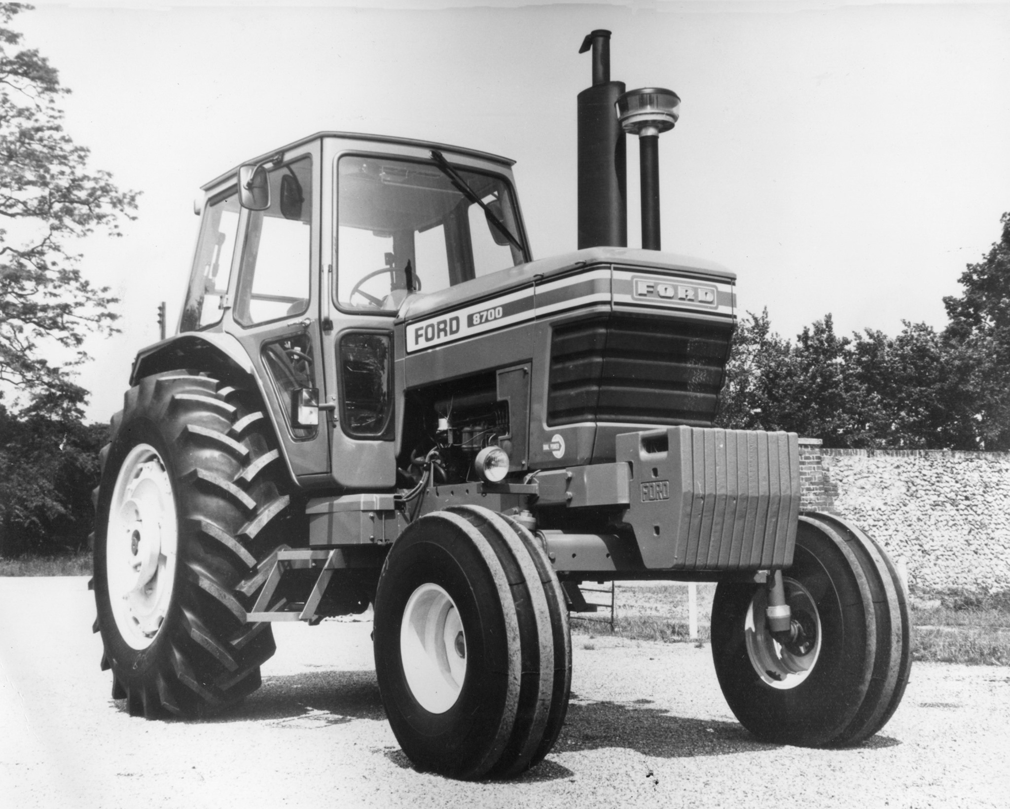 Ford 8700 Traktor (Quelle: Classic Tractor Magazine)