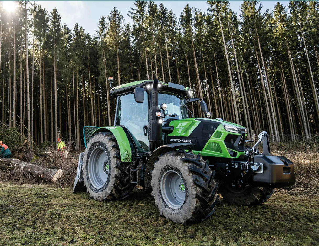 Deutz-Fahr 6135C Traktor (Quelle: SDF)