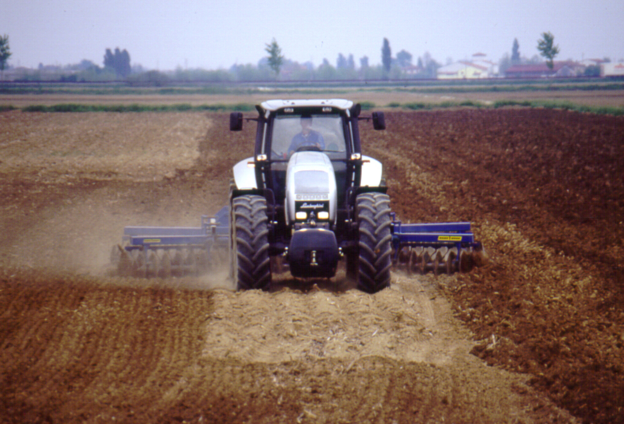 Lamborghini Traktoren Ab Bj 1980 Bis 2000 Technische Daten lamborghini-traktoren-ab-bj-1980-bis-2000-technische-daten