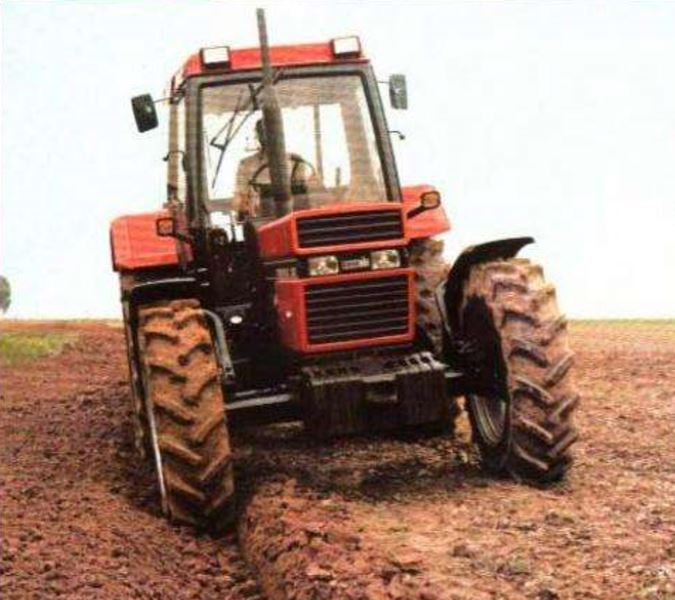 Case IH 956XL Allradtraktor mit Kabine (Quelle: CNH)