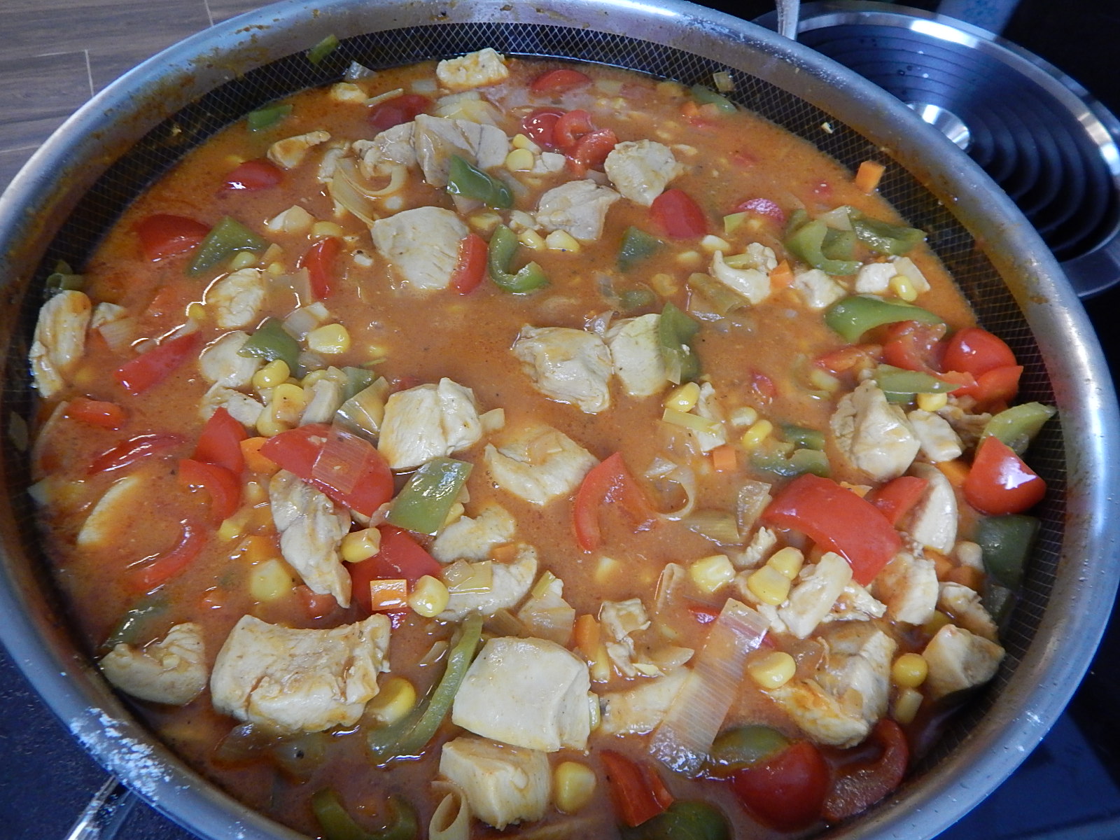 Hähnchen - Gulasch - Peter Witt mit Pampered Chef Ideen, Rezepte ...