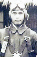 沖縄戦の特攻第一号を敢行した伊舍堂用久中佐