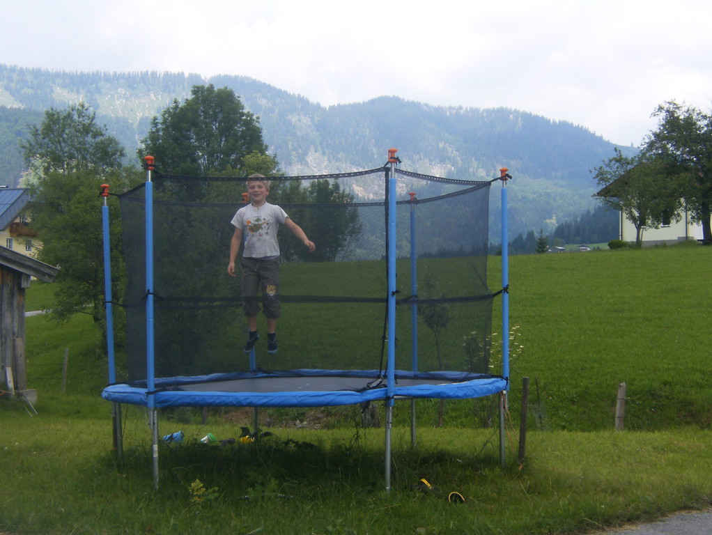 Biohof Haus Wieser, Abtenau, Salzburg Land, Trampolin