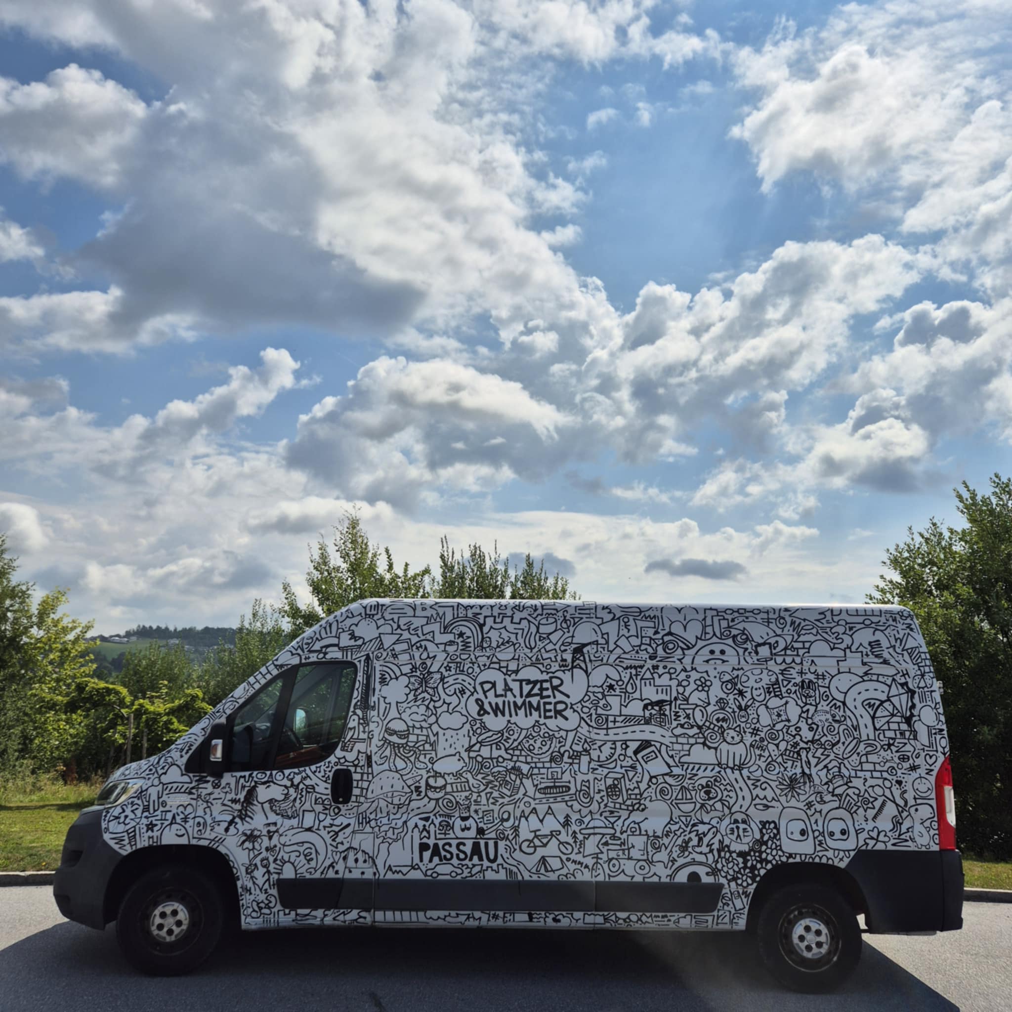 Doodle Bus