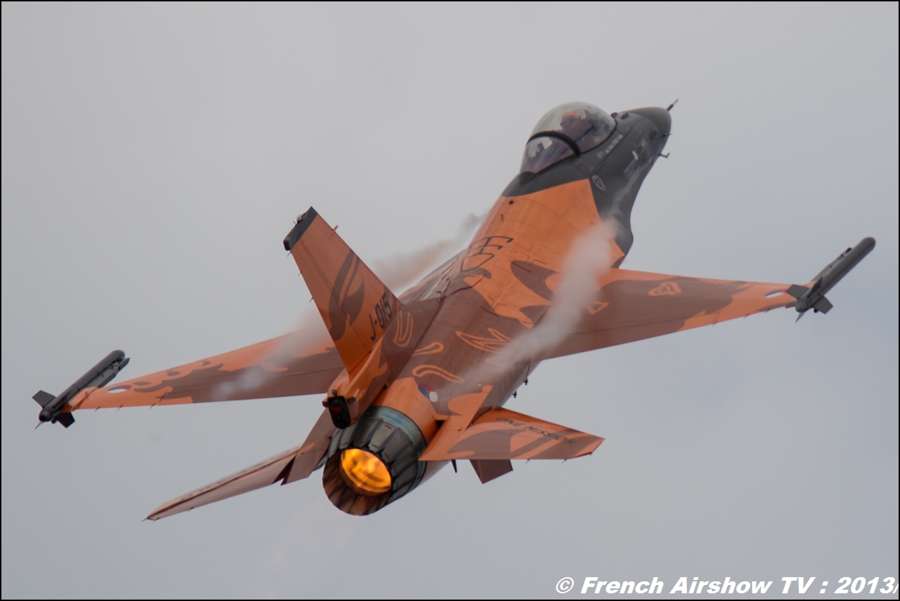F-16 Solo Display RNLAF
