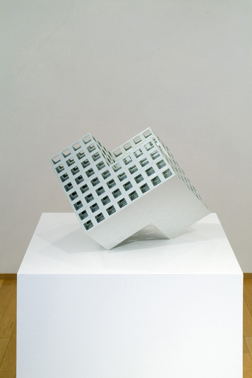 Lattice receptacle 06-A, 2006, Porcelain, h.40×w.50×d.57㎝ 