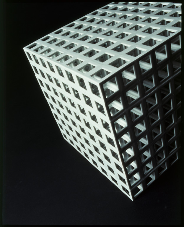 Lattice receptacle‐01, 2001, Porcelain, h.35×w.35×d.35cm 