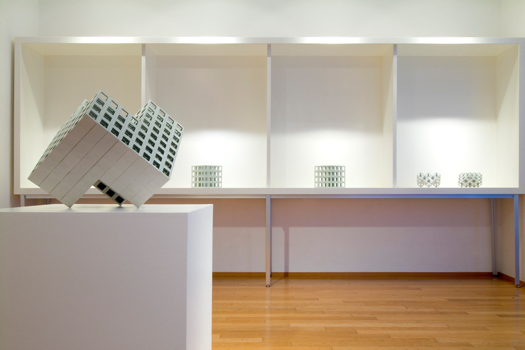 「亀井洋一郎展 Lattice Receptacle」アートコートギャラリー 2006