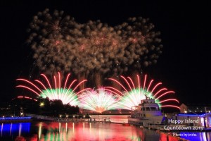 Fireworks at Happy Island Countdown at Yokohama Hakkeijima Sea Paradise Source: Hanabinomori