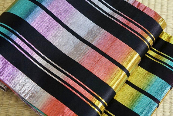 Holographic obi belt - a Kimono revolution Source: salz kimono 