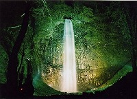 Tamasudare water fall, Sakata Source: Sakata city office