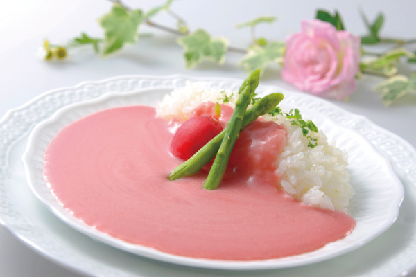 Pink curry in Japan! Source: Ooenoki an website