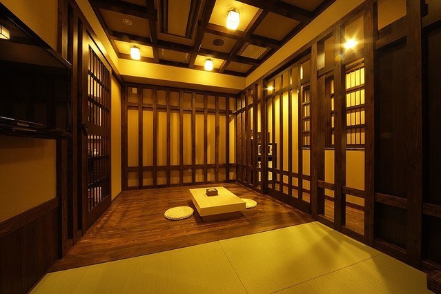 Samurai time jail themed room  Source: hotel us's official website  