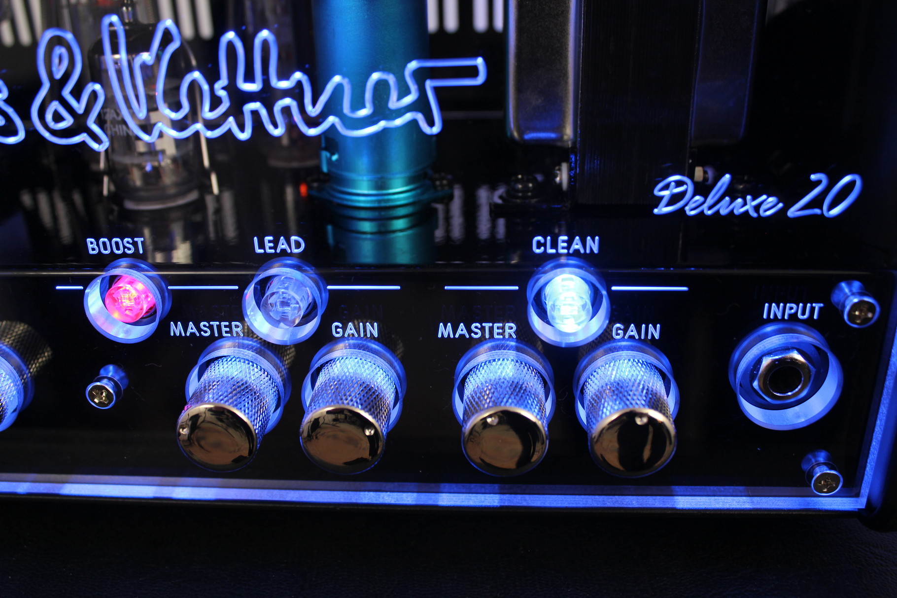 Hughes & Kettner TubeMeister Deluxe 20