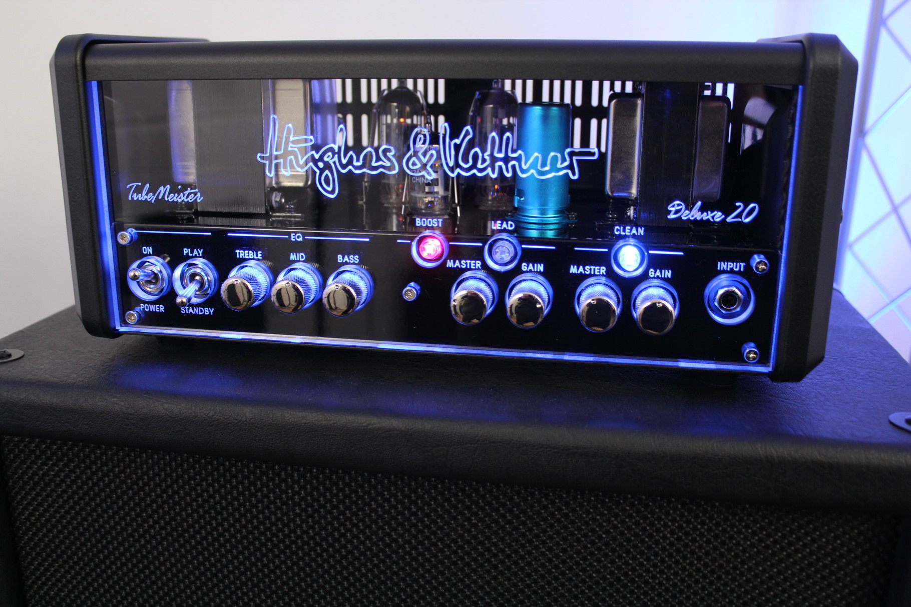 Hughes & Kettner TubeMeister Deluxe 20