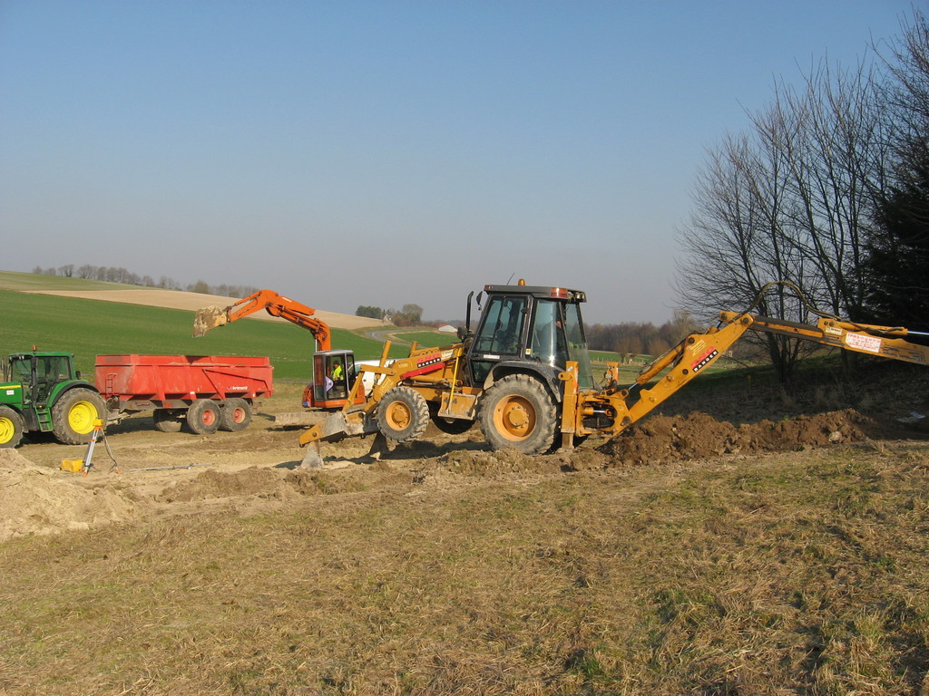 02/02/2012 terrassement de l'emplacement de la roulotte 2