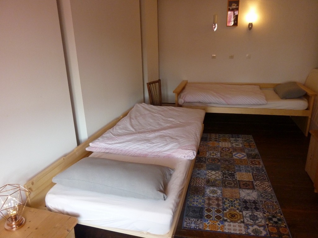 Zimmer 2: 2 Einzelbetten/Chambre 2 :2 lits individuels/Bedroom 2 for 2 persons maximum