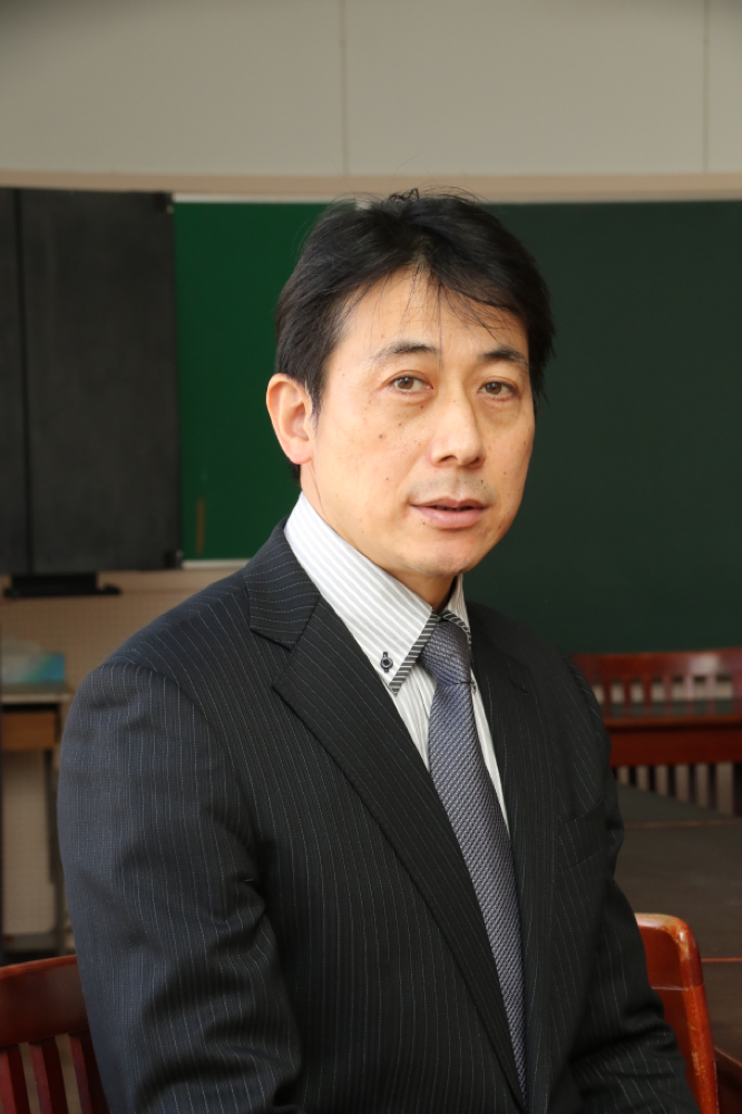 青木伸生先生映像で見る国語授業 6年「ショートショートのアンソロジーを作ろう」 青木伸生先生のページ - kanjitukokuken ページ！