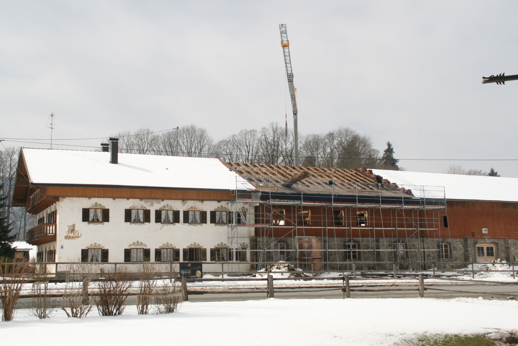 Sanierung eines landwirtschaftl. Anwesens + Einbau von Wohneinheiten