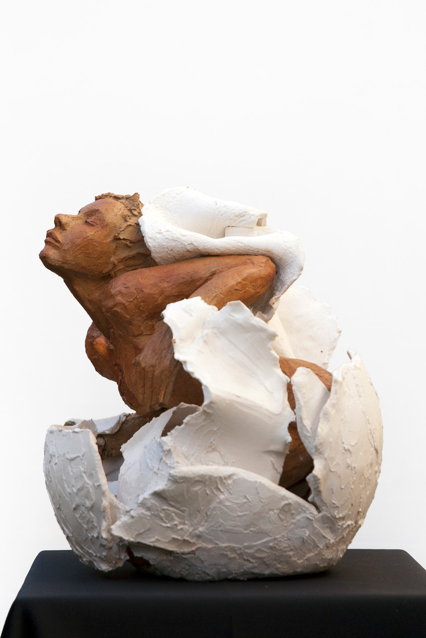 I will not lose, sculpture femme, grès et porcelaine - collection de l'artiste