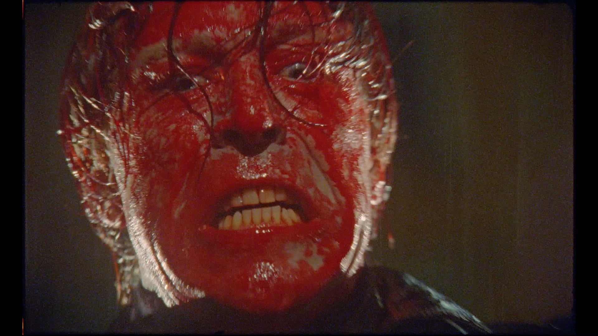 Ottaviano Blitch protagonista in La notte di Evelyn, regia Tommaso Ottomano — primo piano drammatico, character portrait, lead actor performer, horror film scene, cinematic close-up