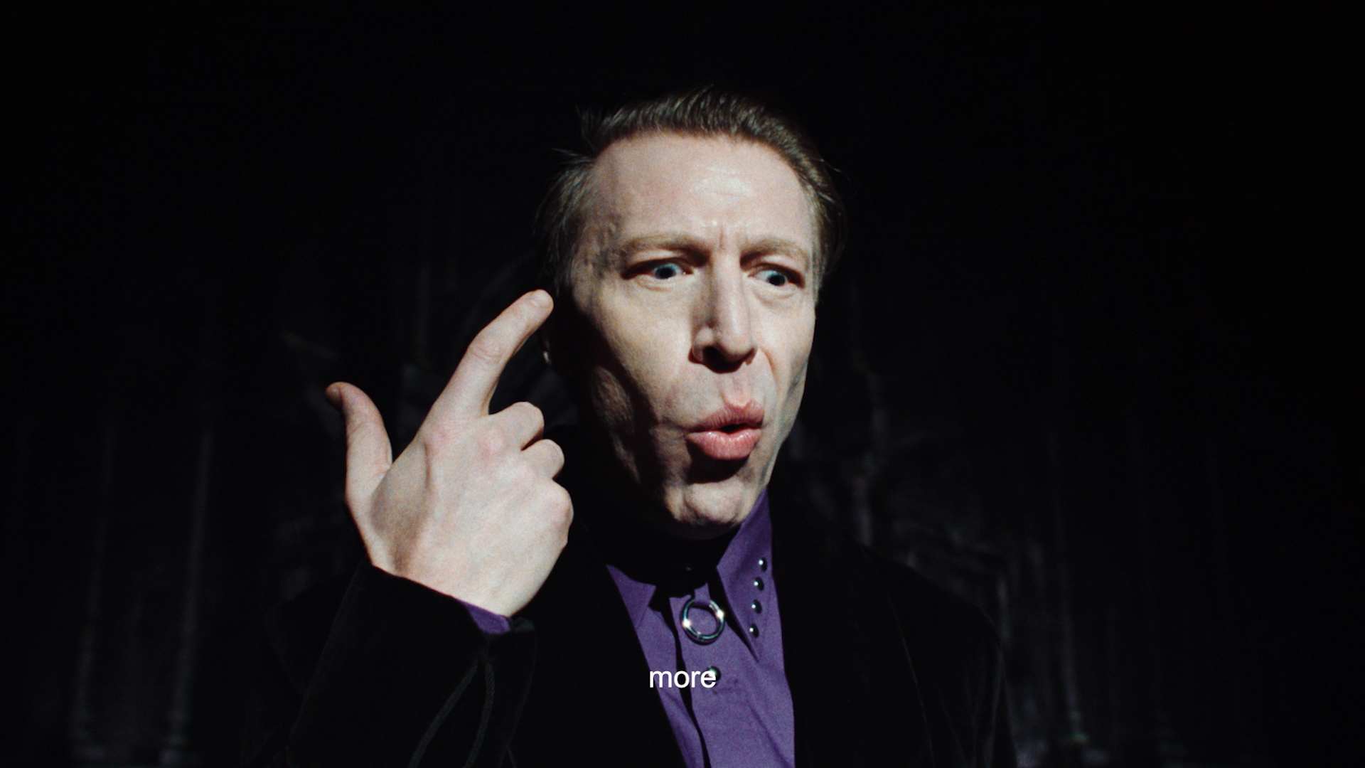 Ottaviano Blitch — campagna Roberto Cavalli, scena recitata, primo piano cinematografico, interpretazione intensa, actor and performer, Roberto Cavalli campaign acting scene, cinematic close-up performance, character-driven fashion film — 03