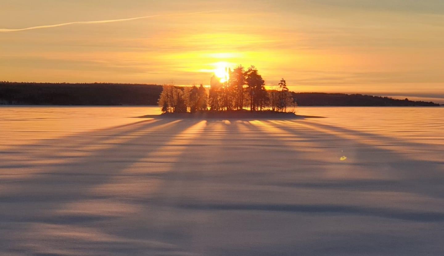 Snowmobil, Icefishing, Cross country skiing