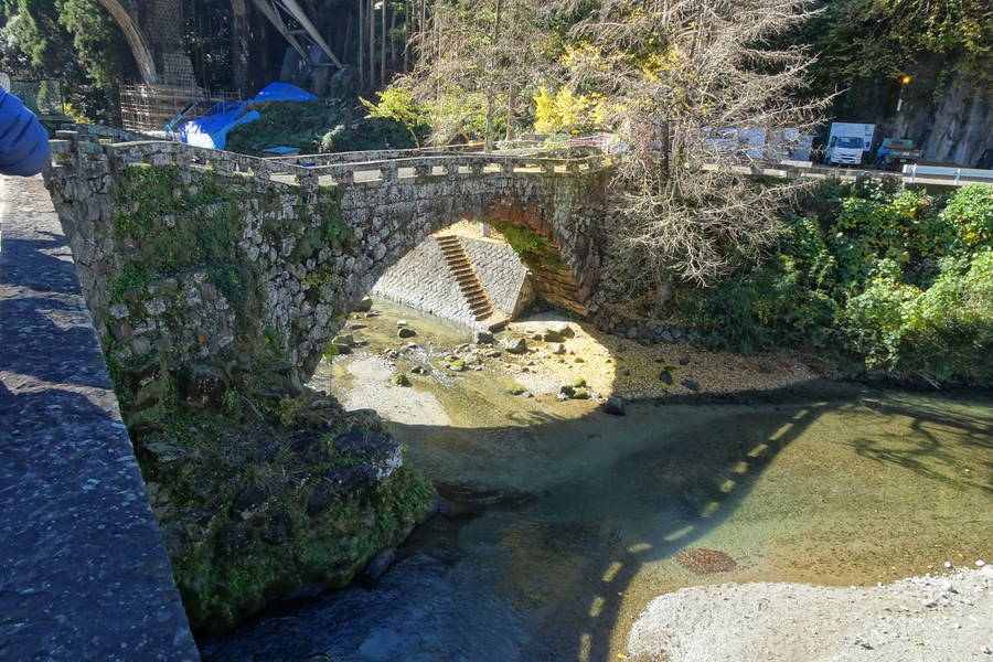 二俣橋｜アーチ式石橋が映し出す冬の30分間限定ハート【熊本観光スポット】