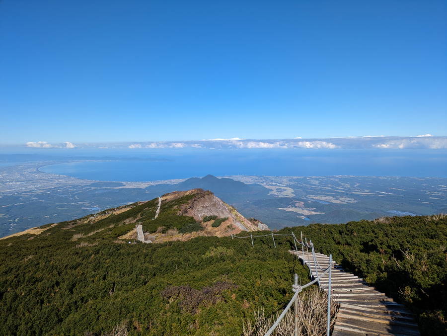【解説】大山・夏山登山コースで標高1709ｍの山頂へ【鳥取観光スポット】