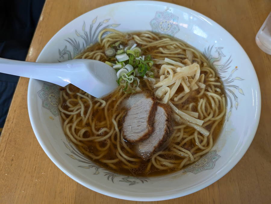 生姜ラーメン みづの｜飲み干せる一杯が女性にも人気の老舗【北海道・旭川グルメ】