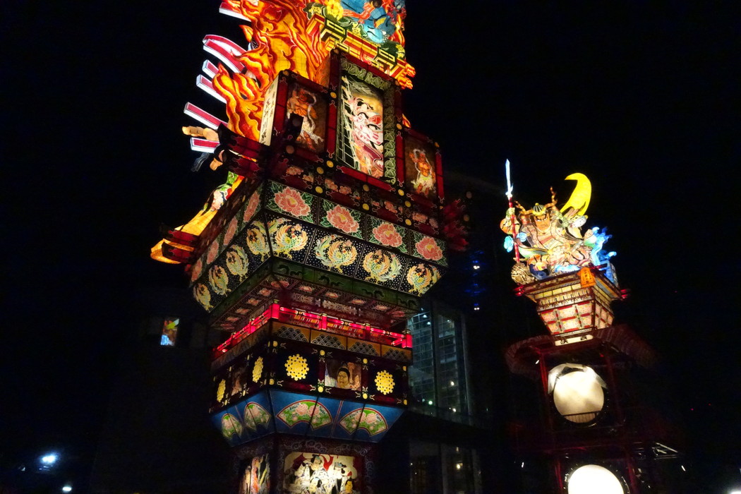 2024年 五所川原「立佞武多祭り」開催概要と現地解説｜日程・花火大会・駐車場・観覧場所・運行コース・トイレ