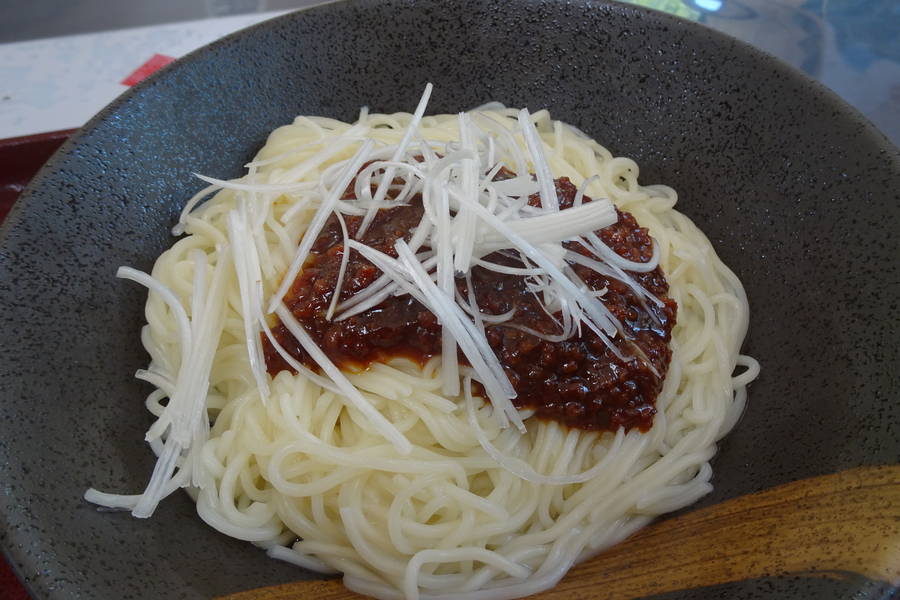 白石城で生の白石温麺を食べて天守閣攻略戦【宮城・白石グルメ】