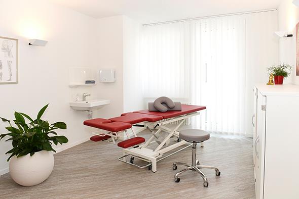 Behandlungsraum Wellsana Basel Physiotherapie