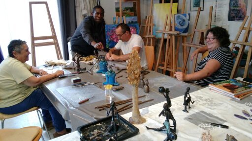 2017 - 24 Lamonzie St Martin - Atelier, technique du bronze à la cire perdue - Chez Claudine Menou, artiste peintre